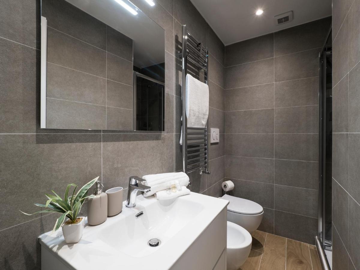 Casa Design Con A/C E Wifi_7 Minuti Ciampino Aeroporto Apartment Exterior foto